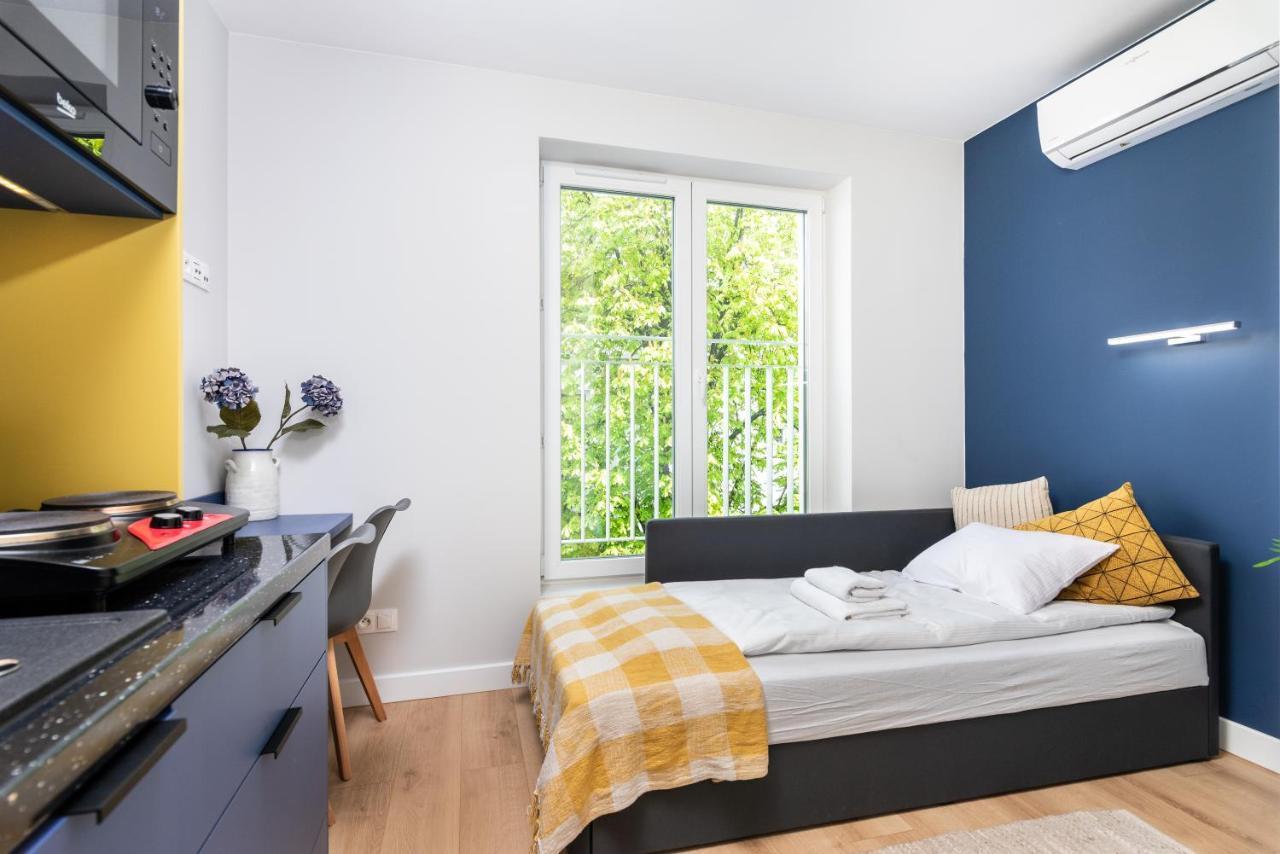 Smart Apartments - Old Town & Main Train Station - By Upstairs Krakow Ngoại thất bức ảnh