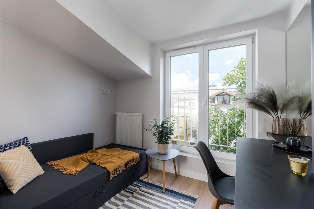 Smart Apartments - Old Town & Main Train Station - By Upstairs Krakow Ngoại thất bức ảnh