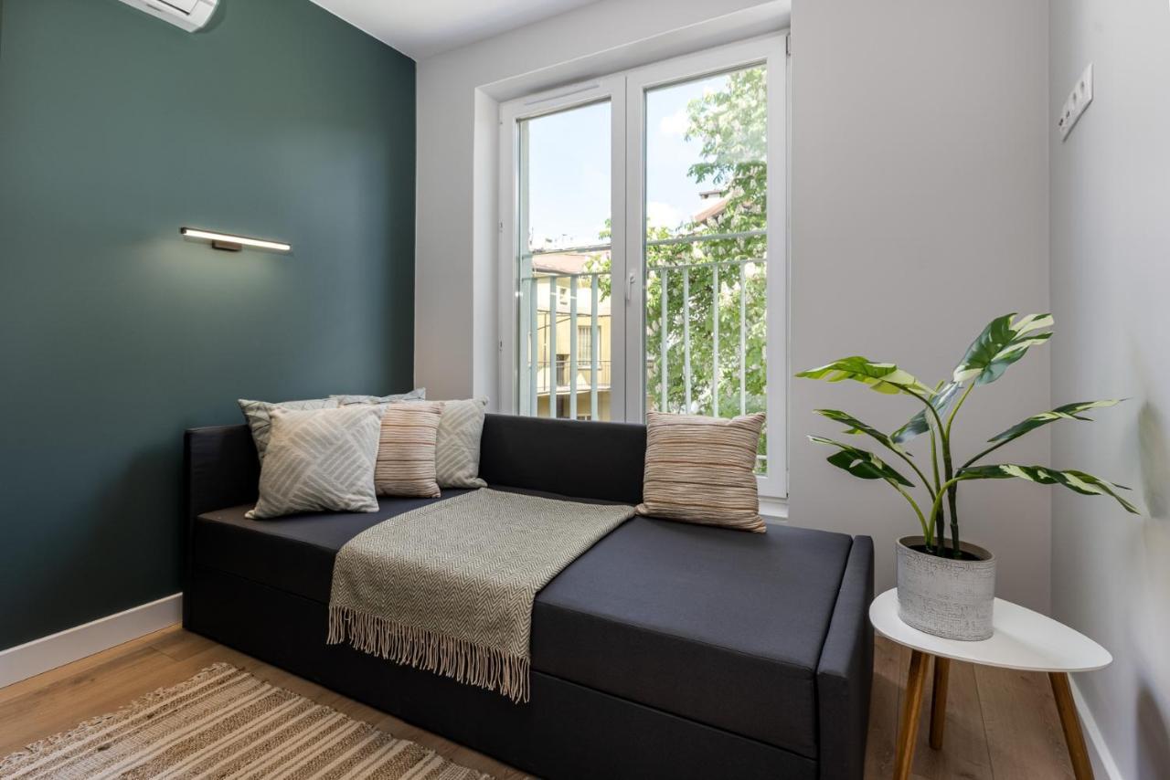 Smart Apartments - Old Town & Main Train Station - By Upstairs Krakow Ngoại thất bức ảnh