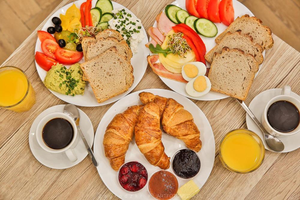 Smart Apartments - Old Town & Main Train Station - By Upstairs Krakow Ngoại thất bức ảnh